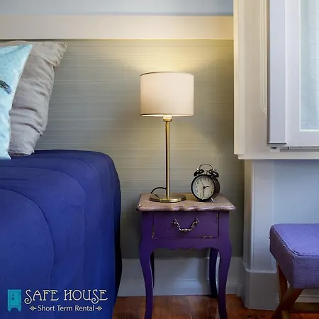 Safe House Appartement *