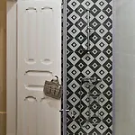 سيف هاوس شقة